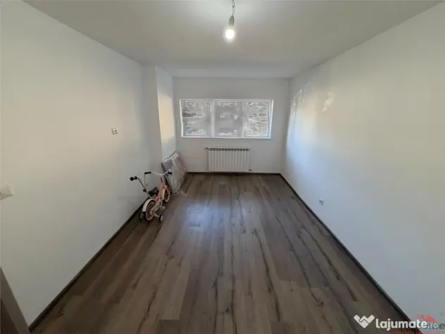 3 camere, etaj 1, renovat complet 2026, zona 2 Stejari - Tri - Focsani (Vrancea)