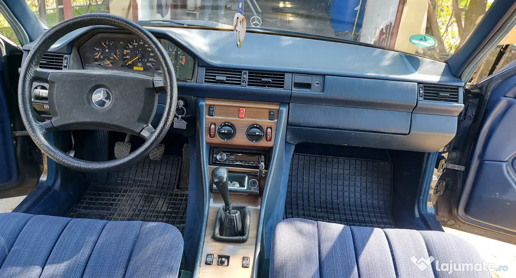 Vand Mercedes W124, masina istorica, stare foarte buna de functionare