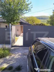 Casa de vanzare, 75 mp, localitatea Urisor