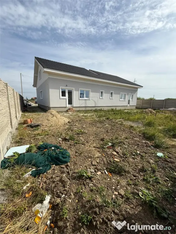 Duplex modern #238;n Mo#537;ni#539;a Nou#259; | 2 dormitoare - Mosnita Noua (Timis)