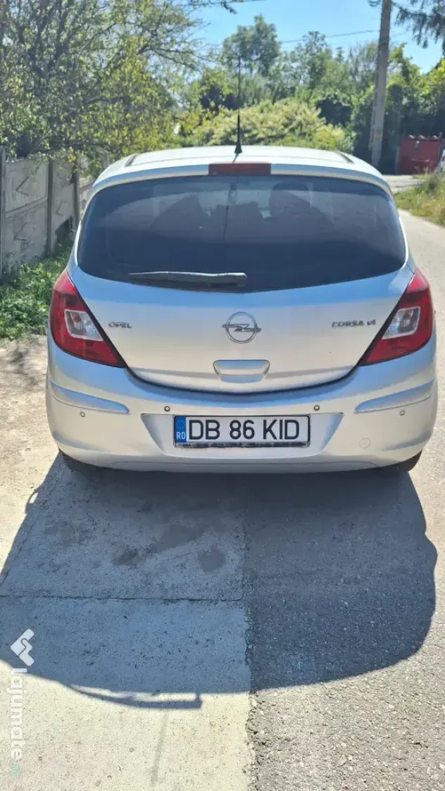 Opel corsa d 1.4 twinport benzina din 2007