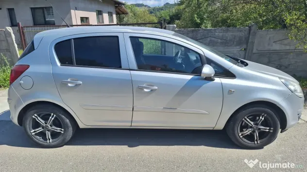 Opel corsa d 1.4 twinport benzina din 2007