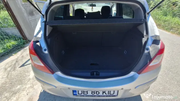 Opel corsa d 1.4 twinport benzina din 2007