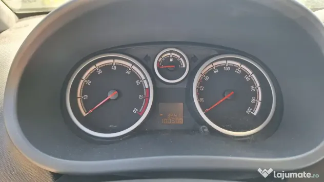 Opel corsa d 1.4 twinport benzina din 2007