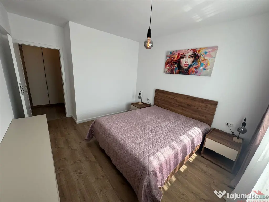 Ap 2 cam bloc nou, etaj 2, prima , parcare - Focsani (Vrancea)