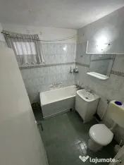 Apartament 3 camere parcul Tractoru parter 95000 Euro 
