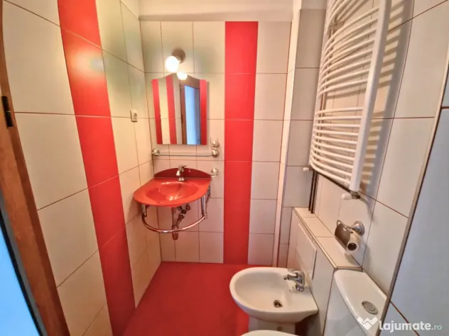 APARTAMENT DE 2 CAMERE, ETAJUL 1 - CALEA LUI TRAIAN - Ramnicu Valcea (Valcea)