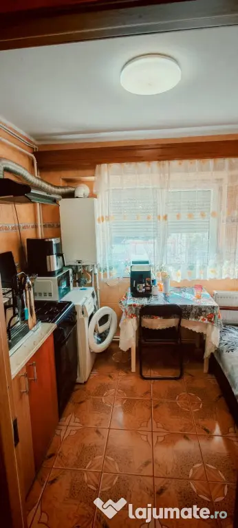 Apartament 2 camere decomandat, zona Buzaului. - Braila (Braila)