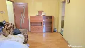 Vand apartament 3 camere semidecomandat in Deva, zona Micro 15, etaj 1 