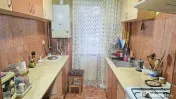 Vand apartament 3 camere semidecomandat in Deva, zona Micro 15, etaj 1 
