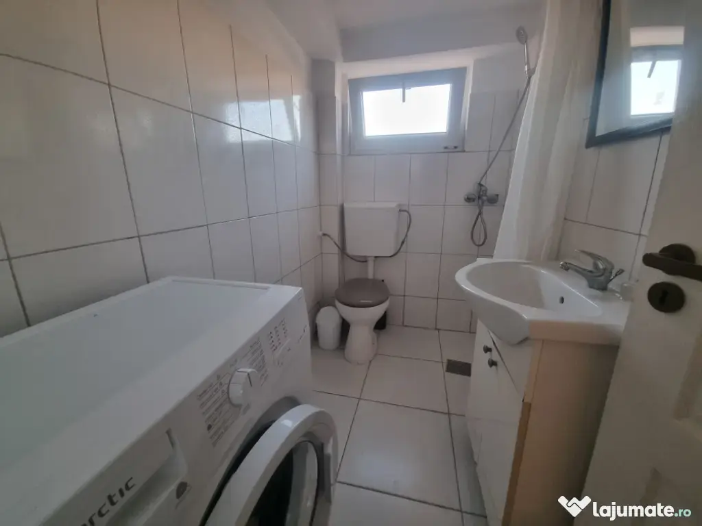 Garsoniera de închiriat zona Auchan titan