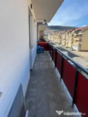 Apartament 3 camere semidecomandat zona Sesu de sus 