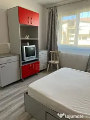 Apartament 3 camere semidecomandat zona Sesu de sus 