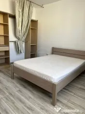 Apartament 3 camere semidecomandat zona Sesu de sus 