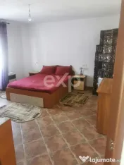 Casă spațioasă de închiriat în Ungureni – Dambovita 