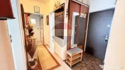 Apartament 3 camere de vânzare Bucătărie separată Mil... 