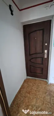 Apartament 3 camere, 65 mp, etaj 2, centrală proprie, Bals