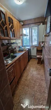 Apartament 3 camere, 65 mp, etaj 2, centrală proprie, Bals