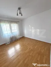 Apartament 3 camere, zona Centrală – Reghin 