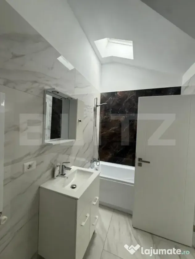 Apartament cu 3 camere, 90 mp, decomandat, zona Zamca - Suceava (Suceava)