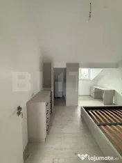 Apartament cu 3 camere, 90 mp, decomandat, zona Zamca 