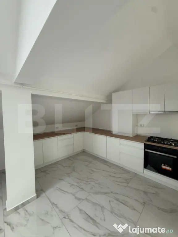 Apartament cu 3 camere, 90 mp, decomandat, zona Zamca - Suceava (Suceava)