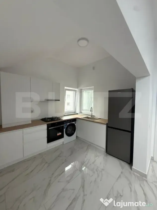 Apartament cu 3 camere, 90 mp, decomandat, zona Zamca - Suceava (Suceava)