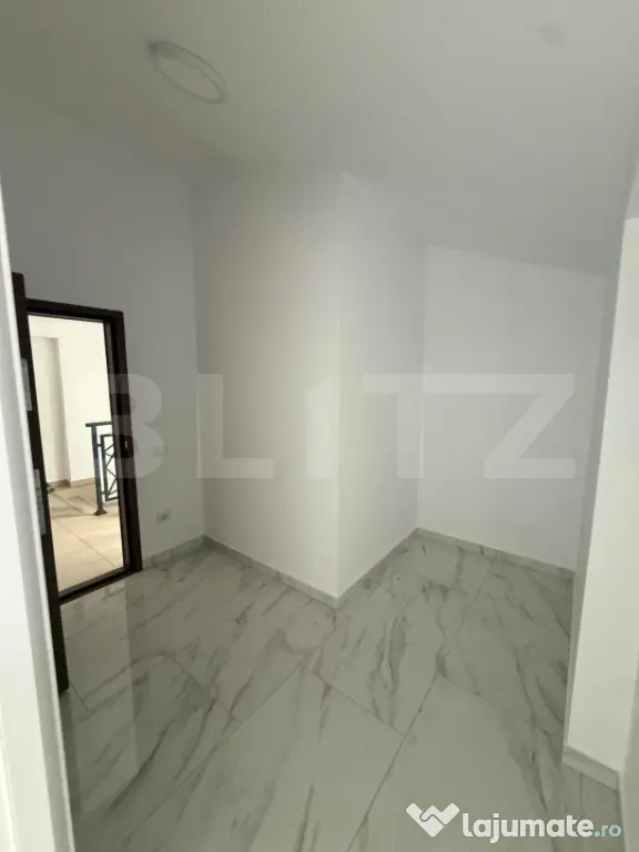 Apartament cu 3 camere, 90 mp, decomandat, zona Zamca - Suceava (Suceava)