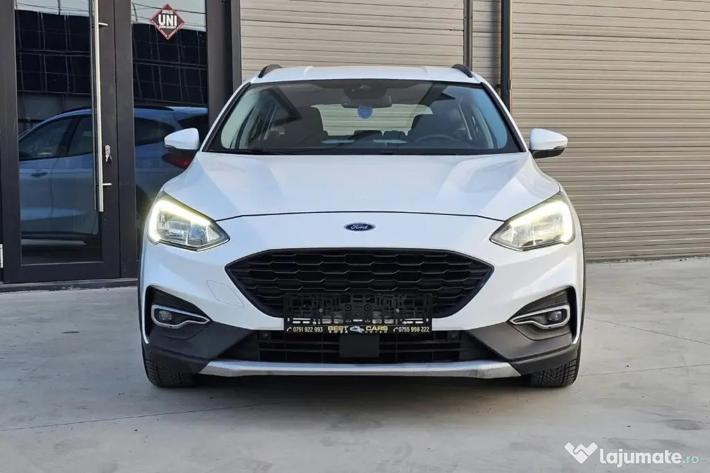 Vând Ford Focus active 2020 mai multe detalii la telefon