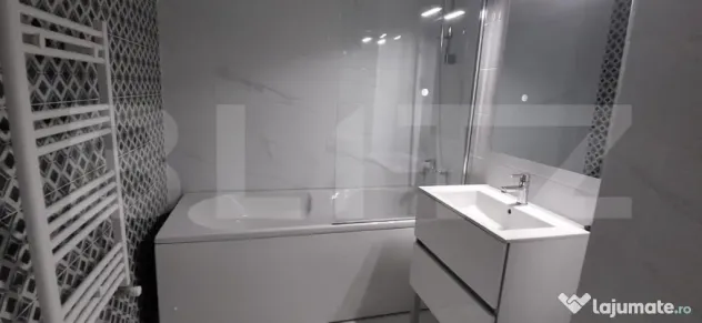 Apartament zona Poitiers/Frumoasa 2 camere decomandat !!! - Iasi (Iasi)