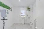 Cameră 13 mp de închiriat | Salon Beauty | Kasper Coresi