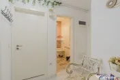 Cameră 13 mp de închiriat | Salon Beauty | Kasper Coresi 