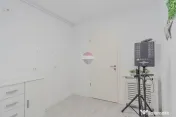 Cameră 13 mp de închiriat | Salon Beauty | Kasper Coresi 