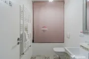 Cameră 13 mp de închiriat | Salon Beauty | Kasper Coresi 