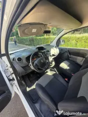 Autoutilitara Renault Kangoo Maxi 