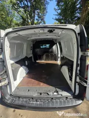 Autoutilitara Renault Kangoo Maxi 