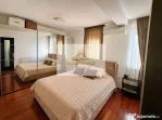 Apartament de Vanzare - 3 camere (in vila) - 71 mp - Zona...