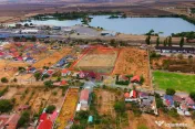 Teren intravilan curti constructii 10432 mp Ghioroc Carti... 