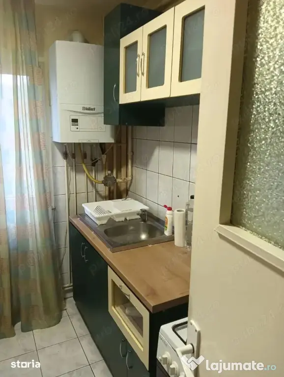 Inchiriez apartament 3 camere