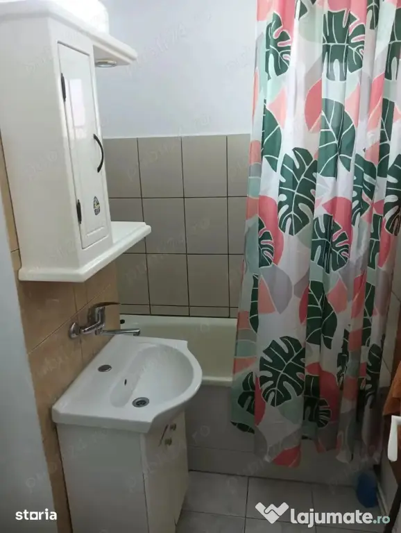 Inchiriez apartament 3 camere