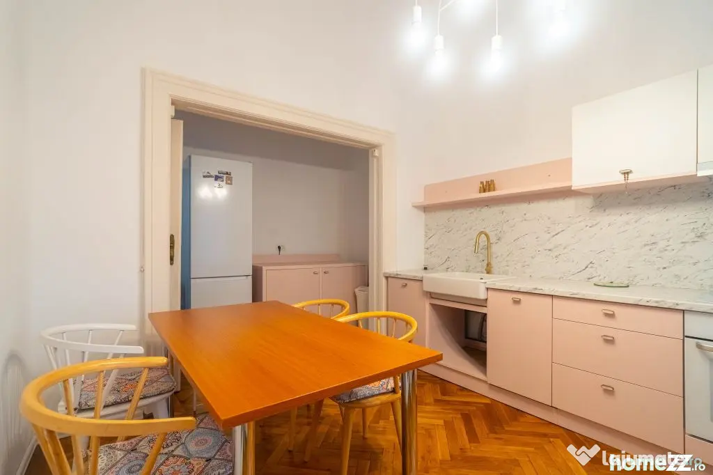 Închiriere apartament ultracentral cu parcare privată |... - Arad (Arad)
