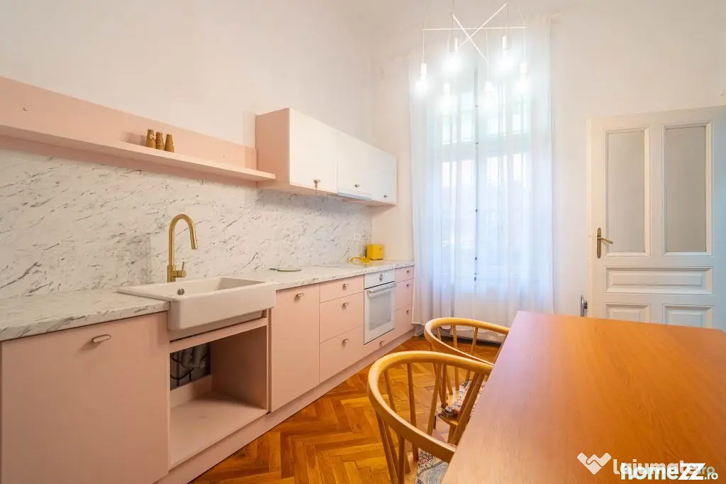 Închiriere apartament ultracentral cu parcare privată |... - Arad (Arad)