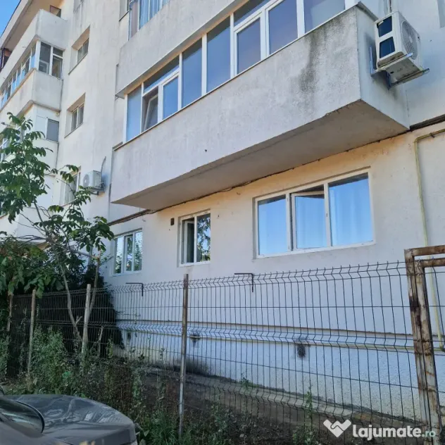Apartament 2 camere PROPIETAR Malu Rosu 56.000