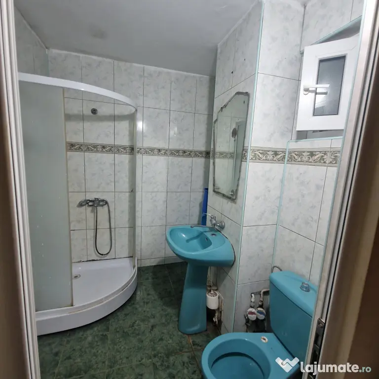 Apartament 2 camere PROPIETAR Malu Rosu 56.000