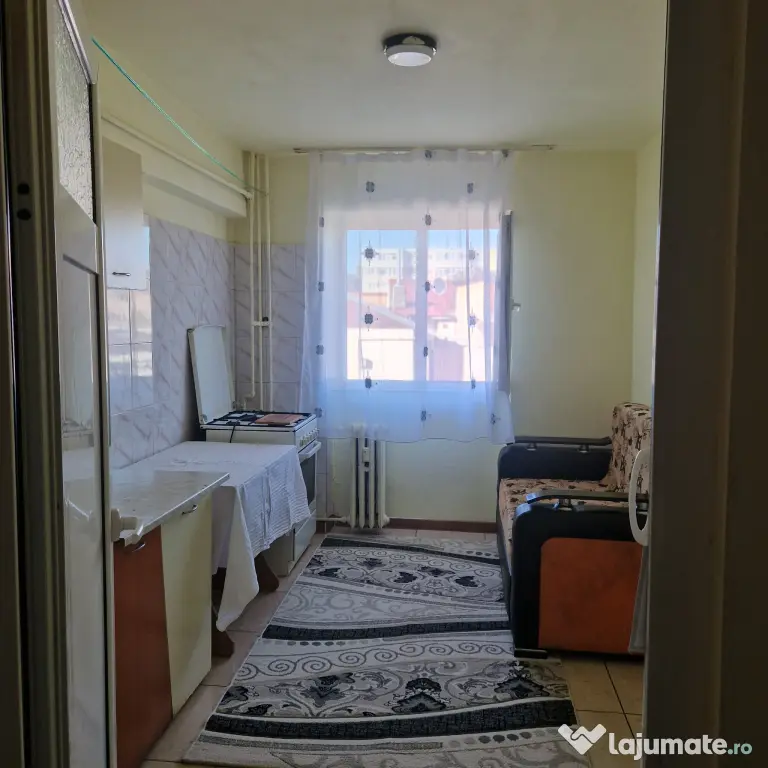 Apartament 2 camere PROPIETAR Malu Rosu 56.000