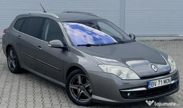 Mașina de vânzare Renault laguna