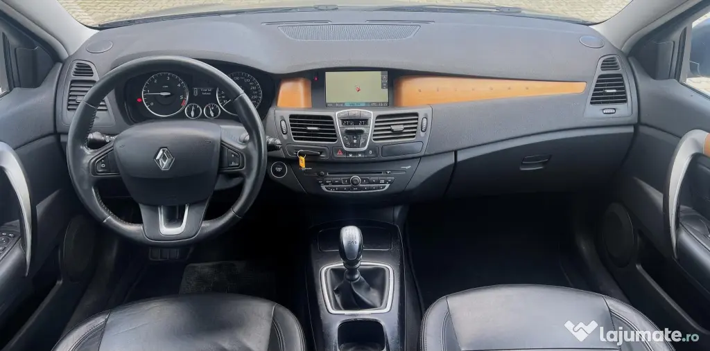 Mașina de vânzare Renault laguna