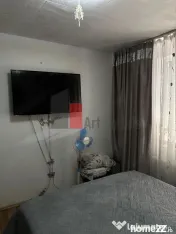 Vând apartament cu 3 camere și 2 băi în zona Militari 