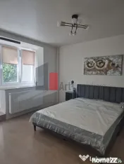 Inchiriez apartament 4 camere, complet renovat, 