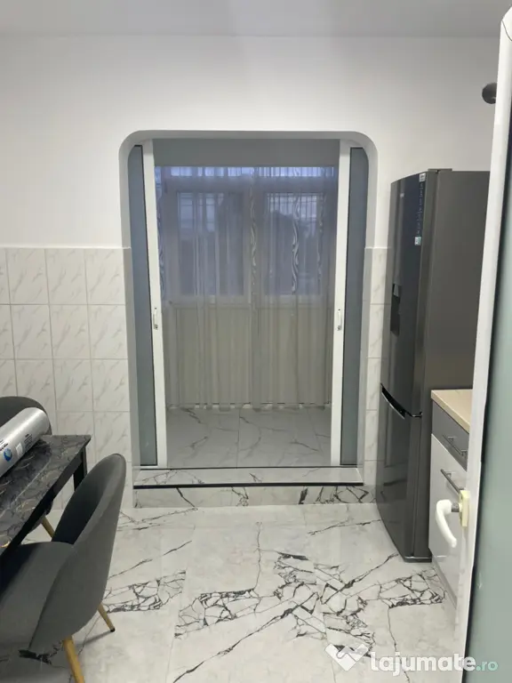 Închiriez apartament 2 camere Energia Constantă
